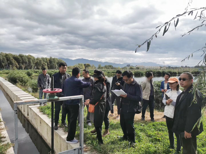 大理市洱海環(huán)湖截污工程(二期)竣工驗(yàn)收02.jpg 大理市洱海環(huán)湖截污工程(二期)竣工驗(yàn)收02.jpg