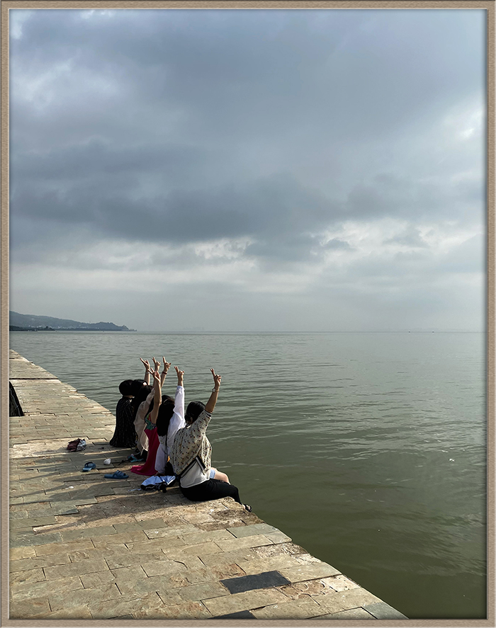 三等獎《面朝大?！罚ü矩攧詹浚?jpg