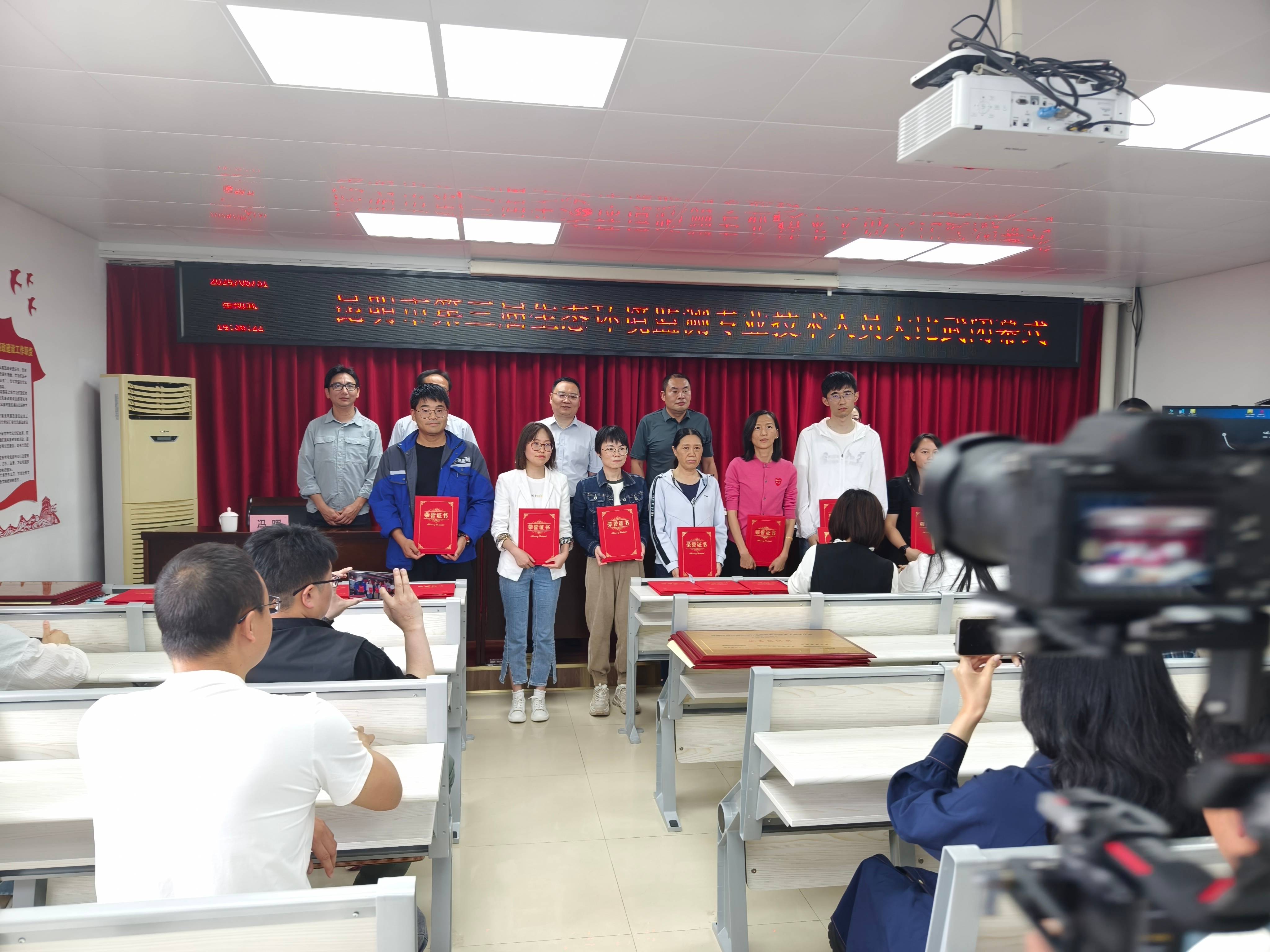 7976c63d951c6fd72da29b02f45dae1(1).jpg 7976c63d951c6fd72da29b02f45dae1(1).jpg